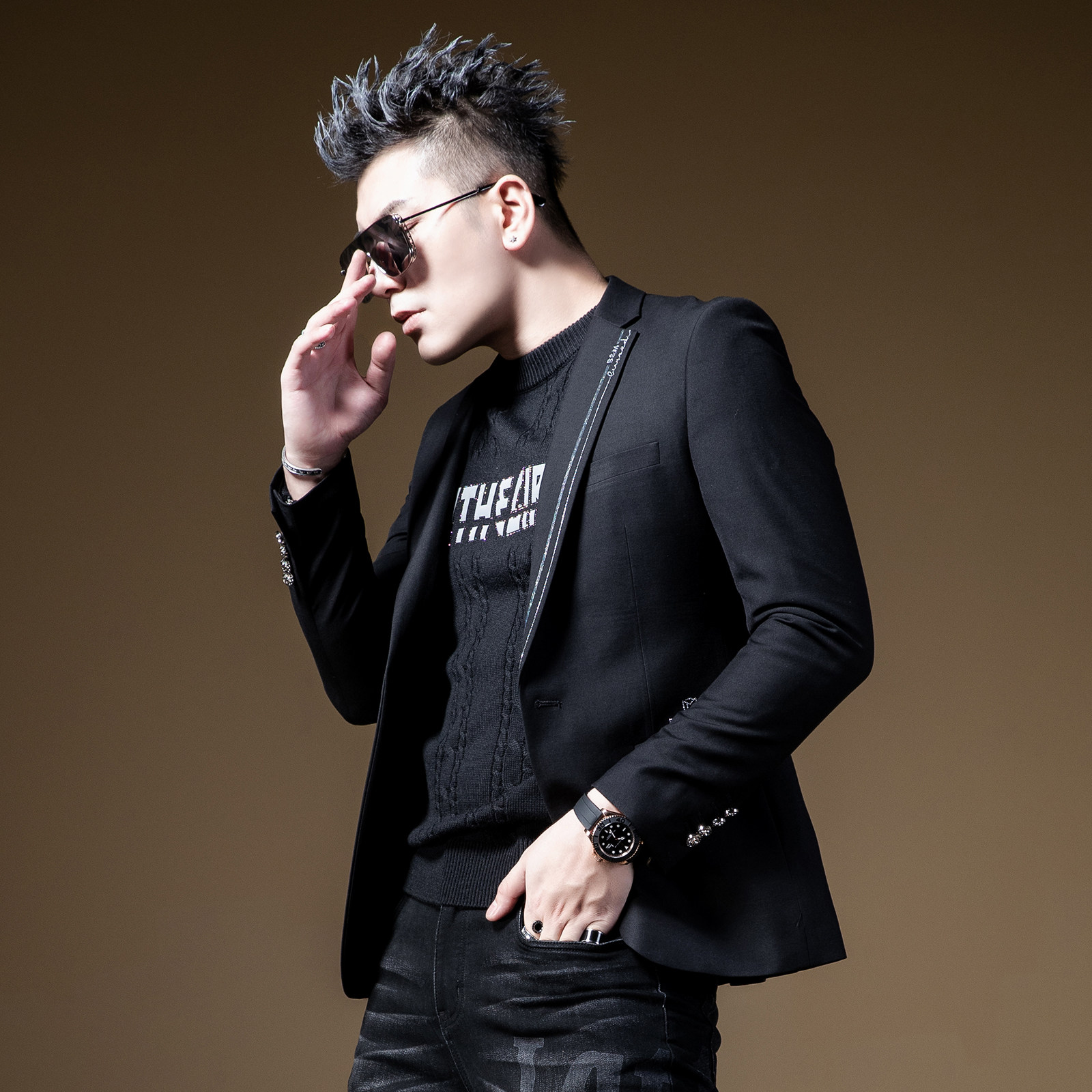 BM烫钻条纹高级感炸街男装轻熟风休闲西装男2021年新款帅气西服秋,淘宝优惠券,粉丝福利购,淘宝优惠卷