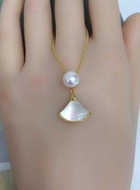 新款甜美扇形吊坠项链天然淡水珍珠扇形海贝锁骨链轻奢高级颈饰
