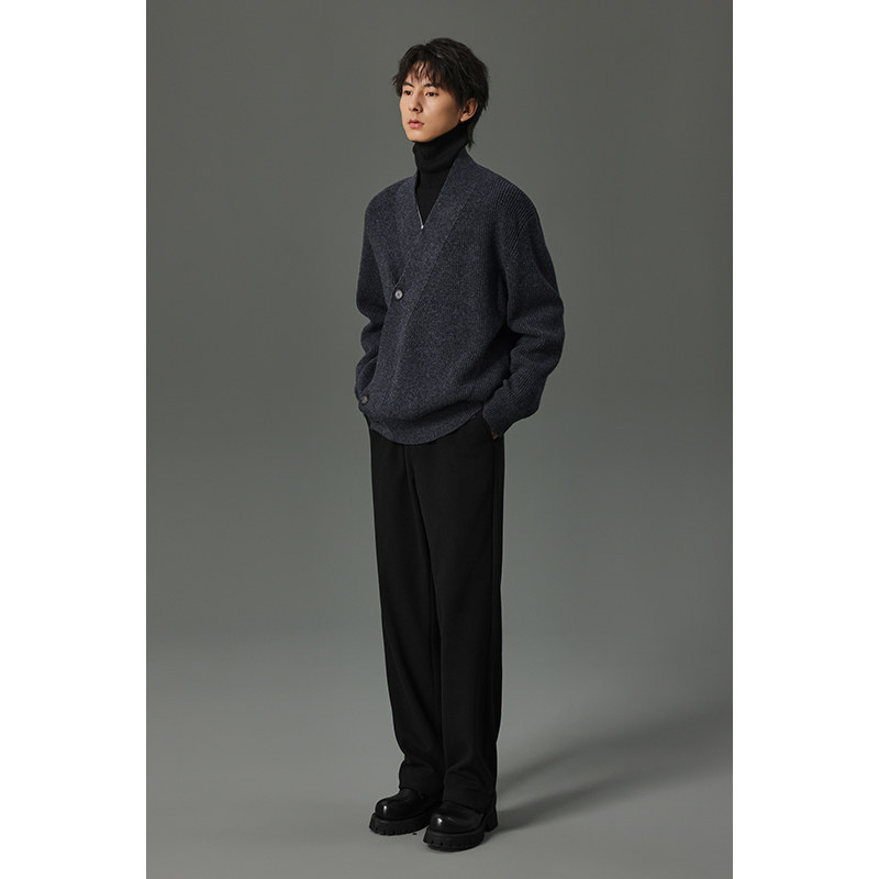 【储格】新中式坑条纹V领羊毛开衫男秋冬季2025新款毛衣外套上衣,淘宝优惠券,粉丝福利购,淘宝优惠卷