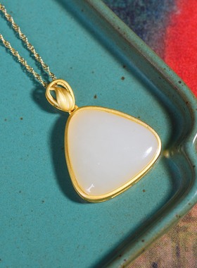 S925银镀18K金镶和田玉三角形珐琅宫廷复古吊坠汉服配饰玉坠项链