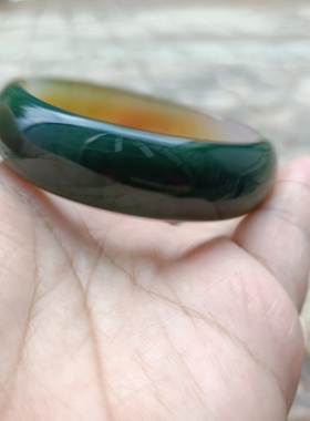 巴西天然半壁江山黄绿相间俏玛瑙手镯中宽加厚水润特色女手环322