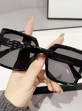 时尚墨镜女高级感大脸男士太阳镜防紫外线2026年开车眼镜网红同款