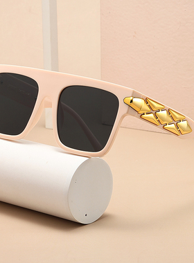 亏本清仓墨镜女夏防紫外线太阳镜男小脸款黑色高级感gm眼镜复古