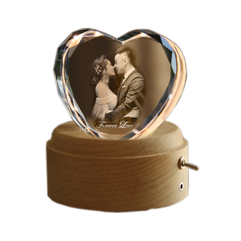 情人节结婚礼物新婚礼品送新人闺蜜哥哥姐姐男女朋友旋转音乐盒灯