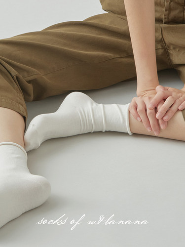 阪织物袜子女中筒袜纯白色秋冬款纯棉ins潮网红款卷边长筒堆堆袜 - 图2