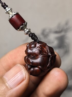 紫檀生肖兔子7木雕手机挂件吊坠