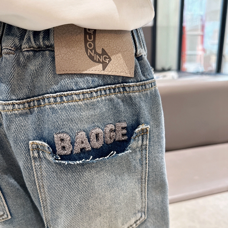 质感好~男童绣花柔软牛仔裤2025秋季新款儿童宽松老爹裤百搭裤子 - 图2