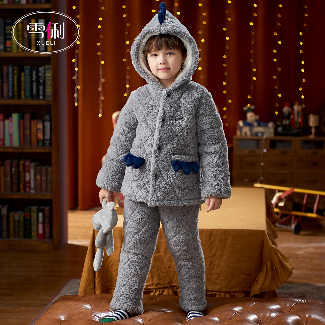 雪俐男童睡衣冬季三层夹棉加厚珊瑚绒连帽卡通中大童装儿童家居服
