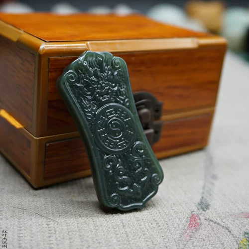 Двусторонная природная руда из нефрита, сине-белый защитный амулет, подвеска