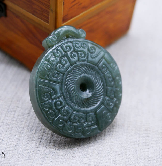 Hotan Jade Sugar Sapphire Pendant Antique Pattern Peace Buckle Men's and Women's Jade Pendant Ruyi Pattern Natural Jade Pendant