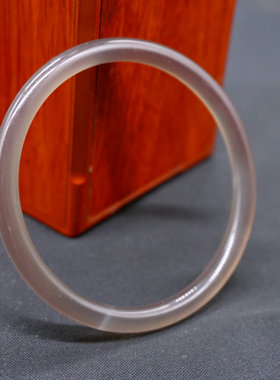 灰色细圆条美人冰种少女式玉髓