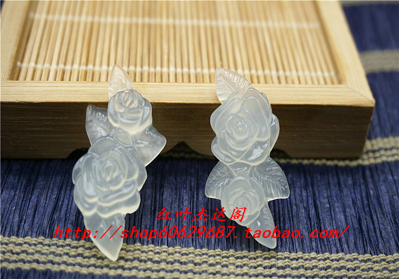 玉器 岫岩玉石挂坠 岫玉玫瑰花项坠玉坠 天然玉石挂件吊坠 玉器 岫岩玉石挂坠 岫玉玫瑰花项坠玉坠 天然玉石挂件吊坠