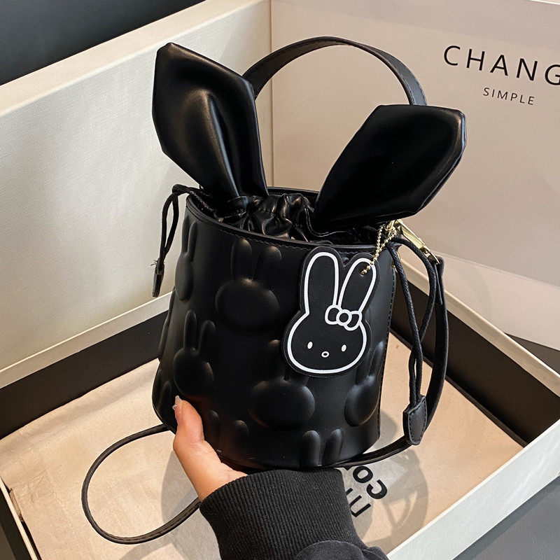  娜达丽亚箱包女士包袋