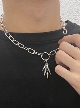 小众朋克尖刺金属感银色吊坠项链
