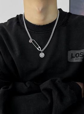 钛钢不掉色别针笑脸项链