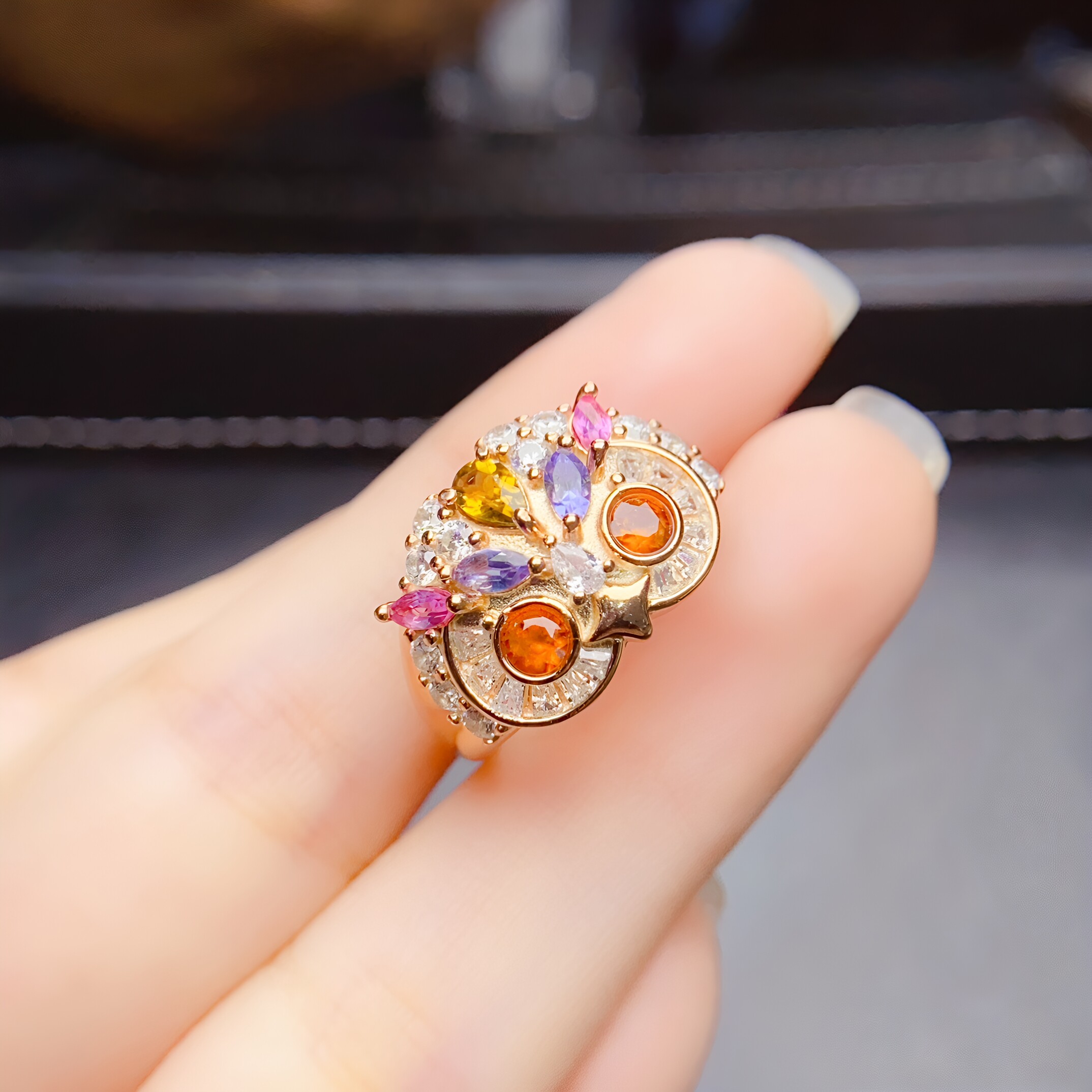 Xiaohongshu’s popular owl ring with natural gemstones