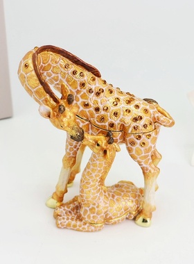 旅游纪念品金属工艺品珐琅家居饰品喂食长颈鹿母子创意桌面摆件