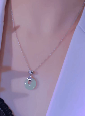 简约银色绿平安扣项链气质锁骨链