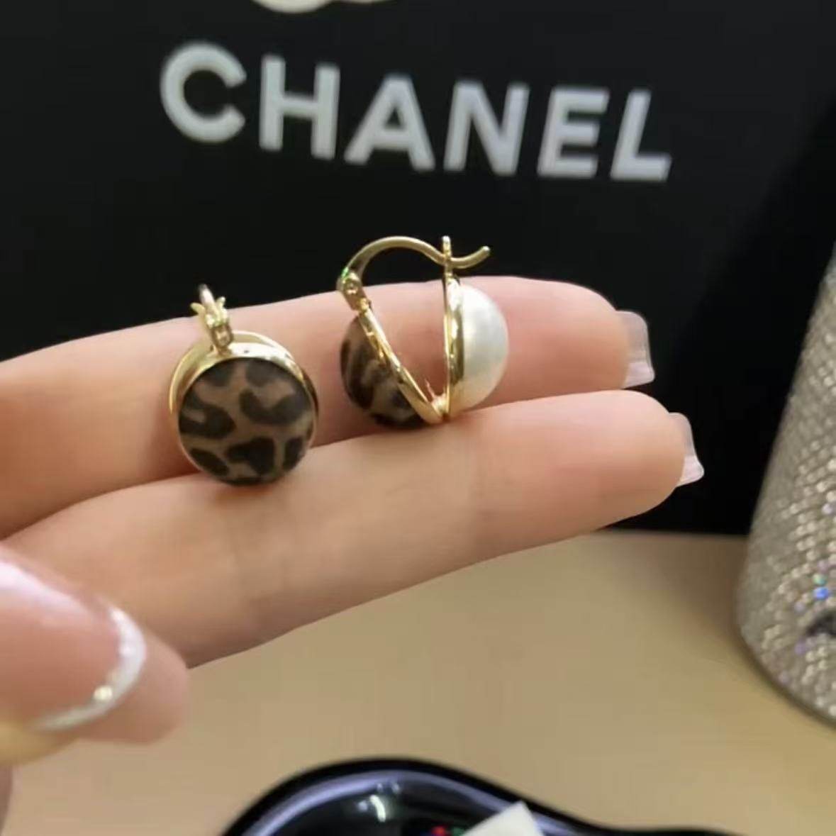 复古港风一款两戴植绒豹纹圆形珠珠耳扣高级感独特耳环个性气质女,淘宝优惠券,粉丝福利购,淘宝优惠卷