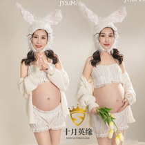Shadow Building New Pregnant Woman Photo Theme Little Fresh Playful Cute Knitted Suit Photography Art Photo of True Clothing