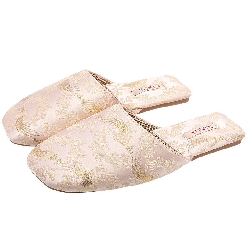 夏季中式美学孔雀纹绣花包头四季凉拖鞋女防滑轻便牛筋底透气居家,淘宝优惠券,粉丝福利购,淘宝优惠卷