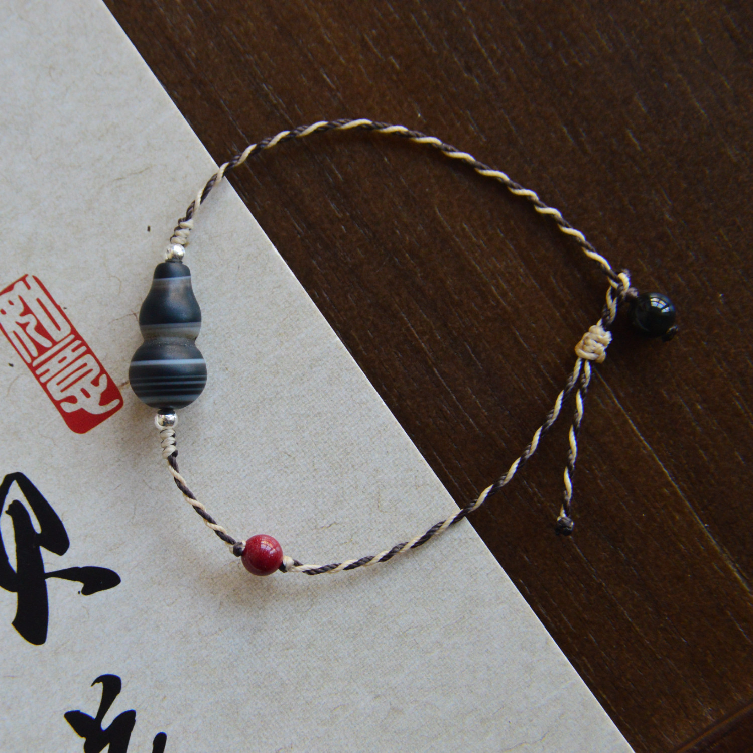 「年味福禄」原创复古新中式天然玛瑙葫芦编织小手绳新年手链,淘宝优惠券,粉丝福利购,淘宝优惠卷