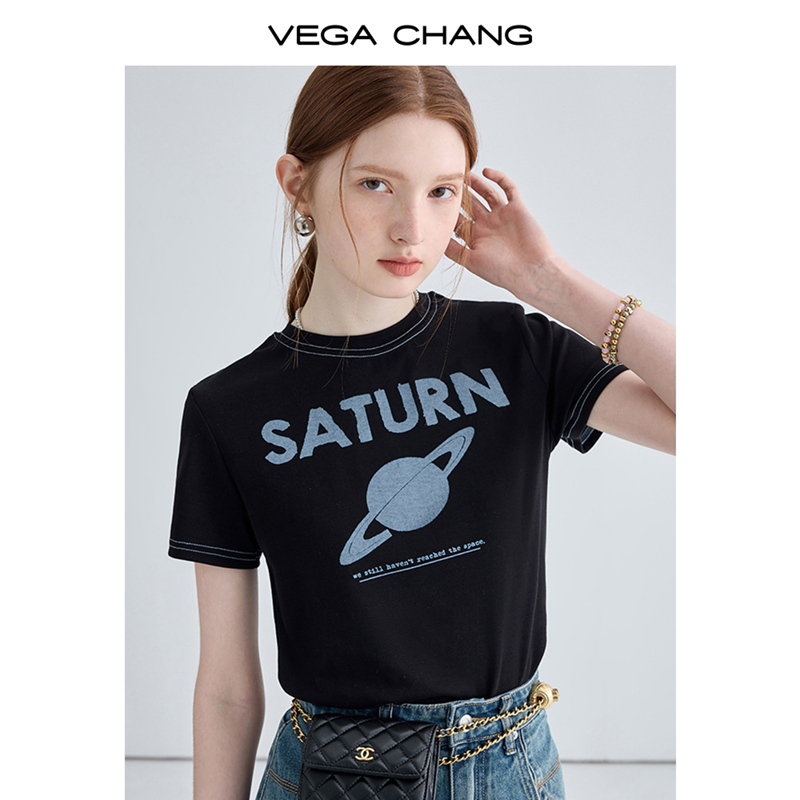 VEGA CHANG短袖t恤女2024夏新款设计感小众黑色简约印花圆领上衣-图2