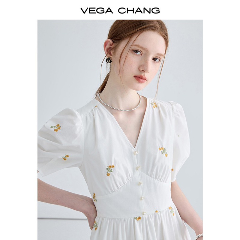 VEGA CHANG显瘦气质白色连衣裙女夏装2024年新款收腰法式桔梗裙子