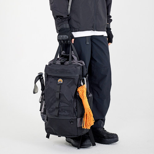 双肩包日本户外出游潮牌机能旅行包轻量化背包登山男女旅行电脑包 - 图0