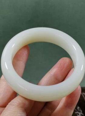 天然和田玉羊脂玉59.2mm圈口手镯