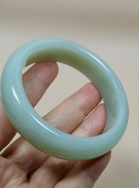 天然和田玉青白玉58.5mm圈口