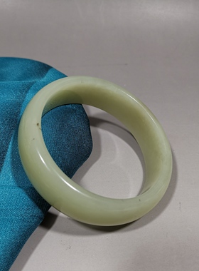 天然和田玉黄口料59圈口手镯