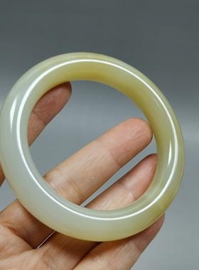 天然和田玉手镯57圈口玉镯子