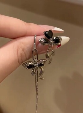 独特设计感黑色不对称锆石蝴蝶耳钉耳环女甜酷个性辣妹风配饰潮