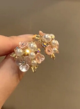 法式温柔百搭花朵圆形耳钉耳环女气质粉色设计感耳针2026新款配饰