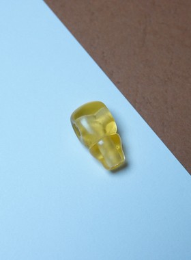 10mm稀有黄色料器三通手工树脂文玩佛头一体文玩小元素配饰