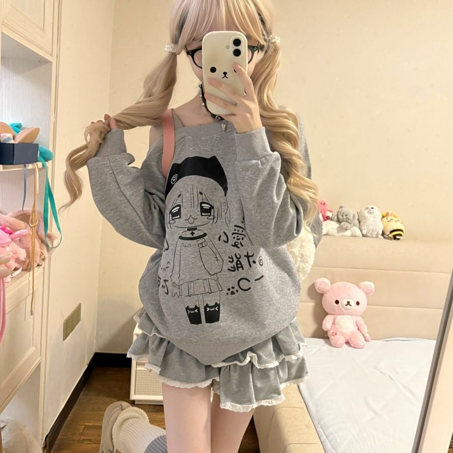 blurredbear原创日系萌感宅系圆领套头漏肩早秋长袖二次元卫衣女 - 图3
