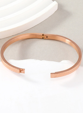 跨境不锈钢麻花绳纹钛钢手镯