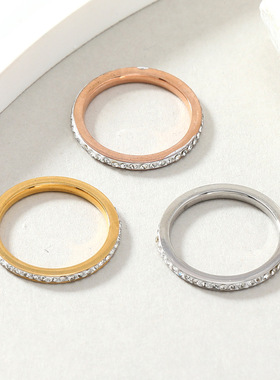 钛钢三色陶泥钻戒指三件套