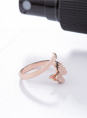 钛钢蝴蝶戒指玫瑰金简约批发