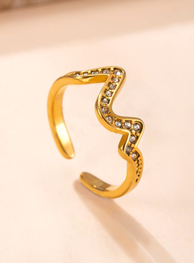 跨境新款爱心镂空镶钻钛钢戒指