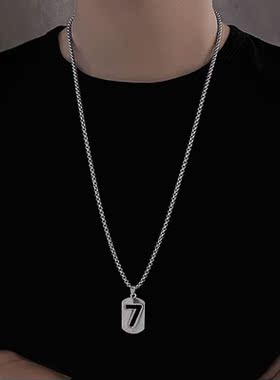 新款幸运数字7吊坠项链潮牌男配饰嘻哈个性冷淡风女简约百搭女