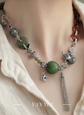 S925银雕花和田碧玉龙珠葫芦流苏牡丹花醒狮玛瑙尾坠手链多样性发