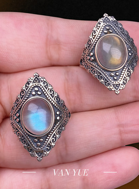 S925银镶嵌灰月光戒指复古做旧尼泊尔女手饰品蓝光强无裂活口设计