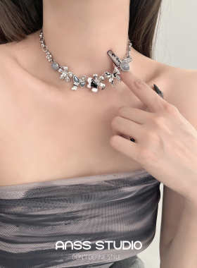 气质蝴蝶花朵滴釉项链女