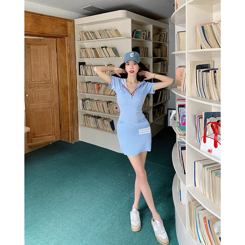 地球店蓝白条纹连帽坑条短袖针织连衣裙女夏季薄款显瘦高腰包臀裙