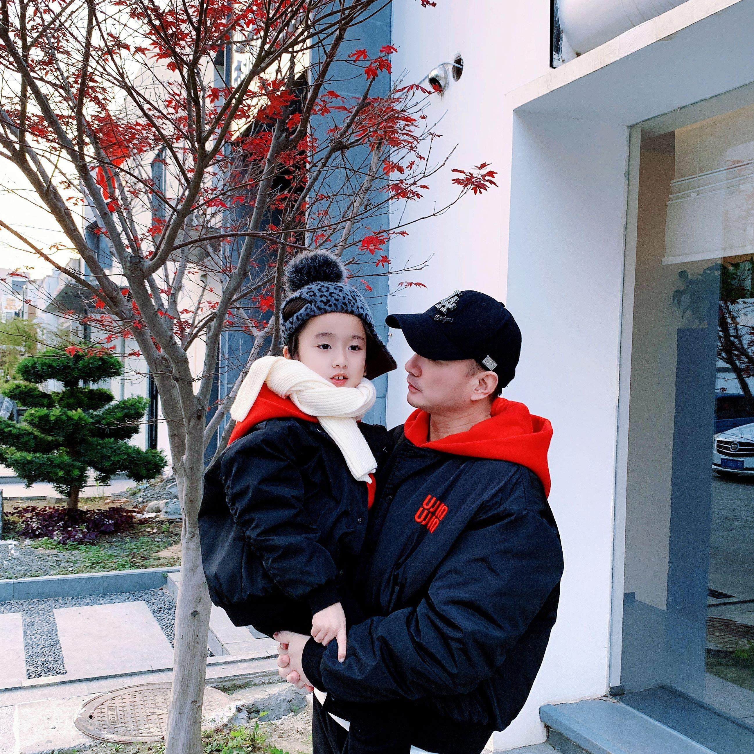 亲子装秋冬新款加厚棉衣外套一家三口母子母女红色连帽棉服棒球服,淘宝优惠券,粉丝福利购,淘宝优惠卷