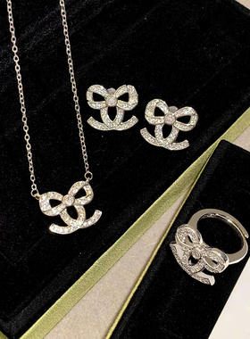 精致小香蝴蝶结C型项链女锆石