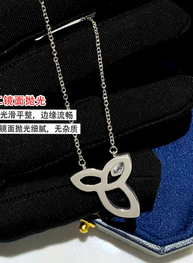 满钻LILY项链银色钻石蝴蝶锁骨链