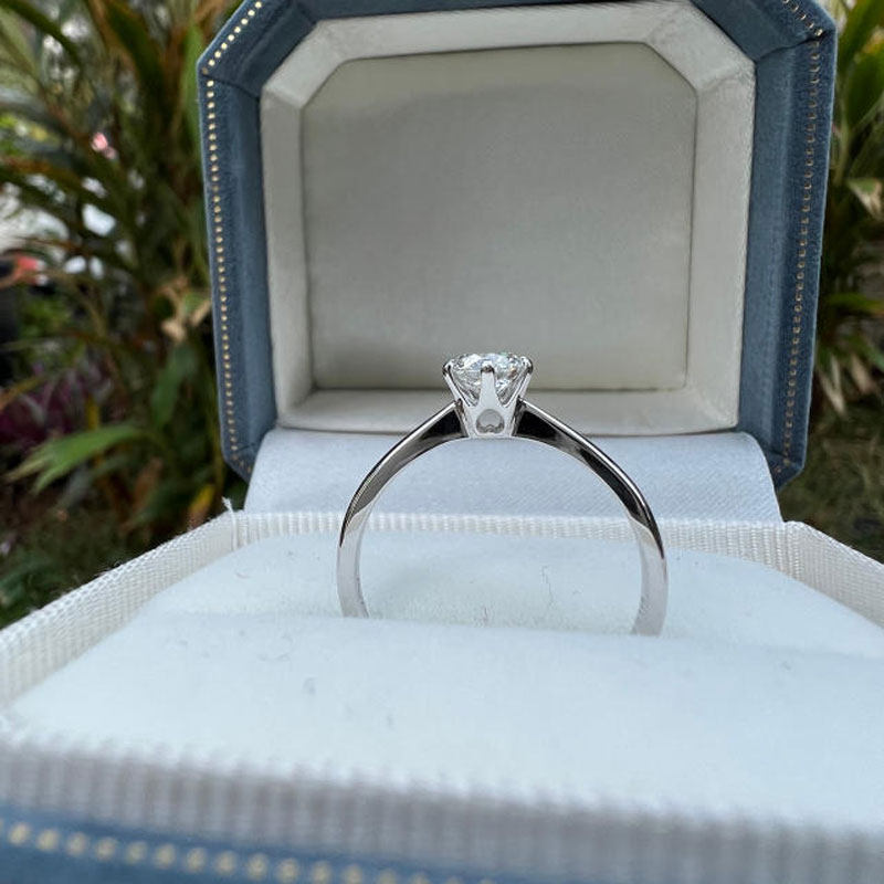Synthetic loose diamond customized one carat diamond ring